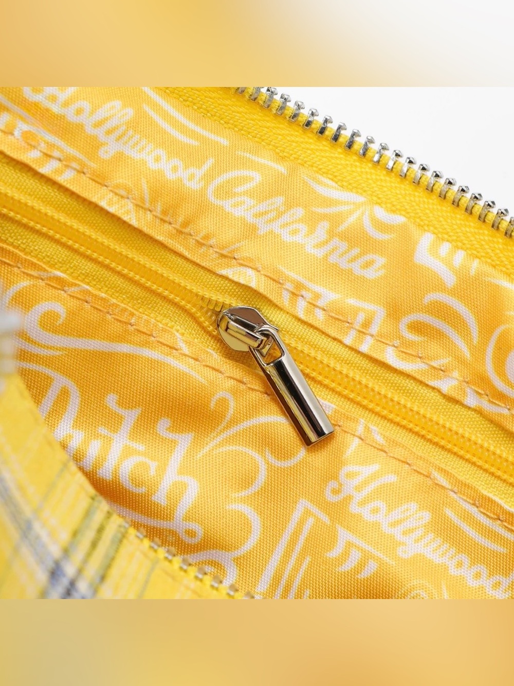 Von Dutch Yellow Plaid Barrel Bag NWT $99 Retail - Picture 6 of 6